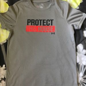 Boys Under Armour dri fit top
